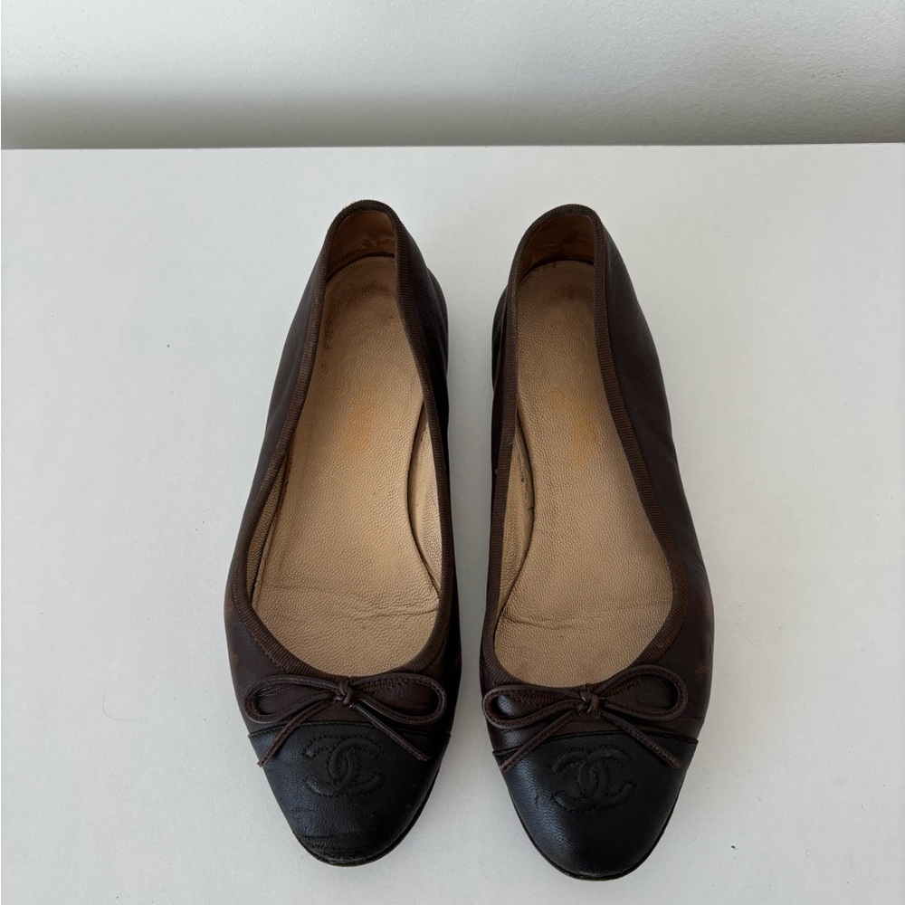 CHANEL Women's Dark Brown Leather Flats